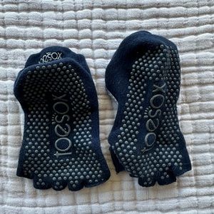 Toesox bella barre gripper socks